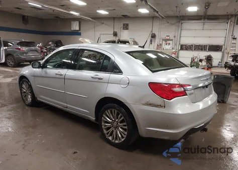 2011 Chrysler 200 Touring z USA, uszkodzony, nr VIN 1C3BC1FG6BN539257